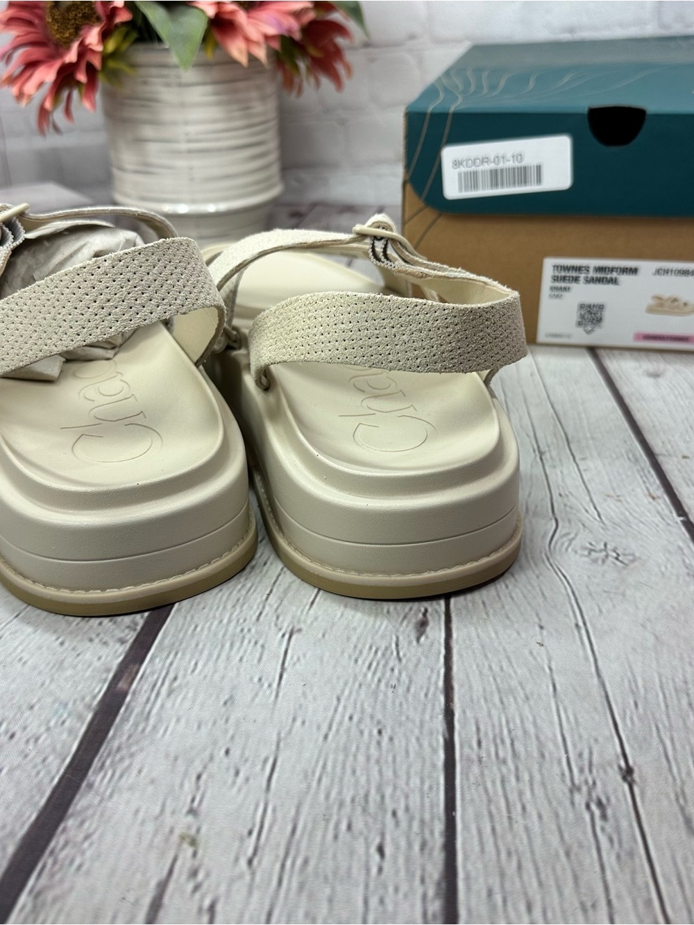 Chaco Townes Midform Suede Sandal — khaki women 10 gorpcore - Picture 4 of 9